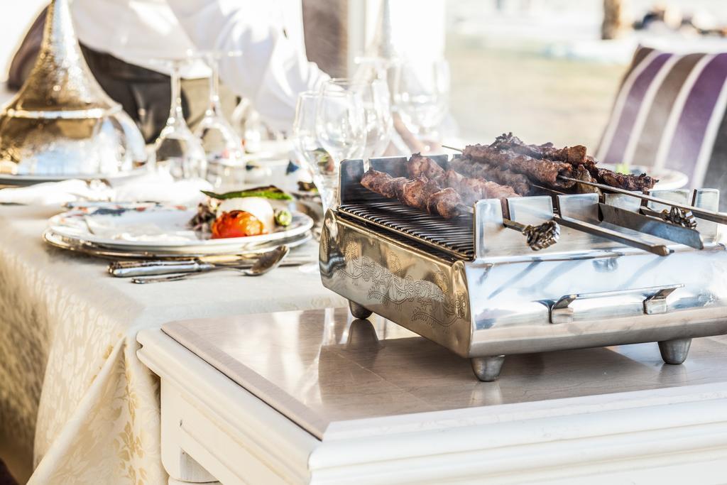 Rixos Alamein - Full Board Plus El Alamein Buitenkant foto A chafing dish