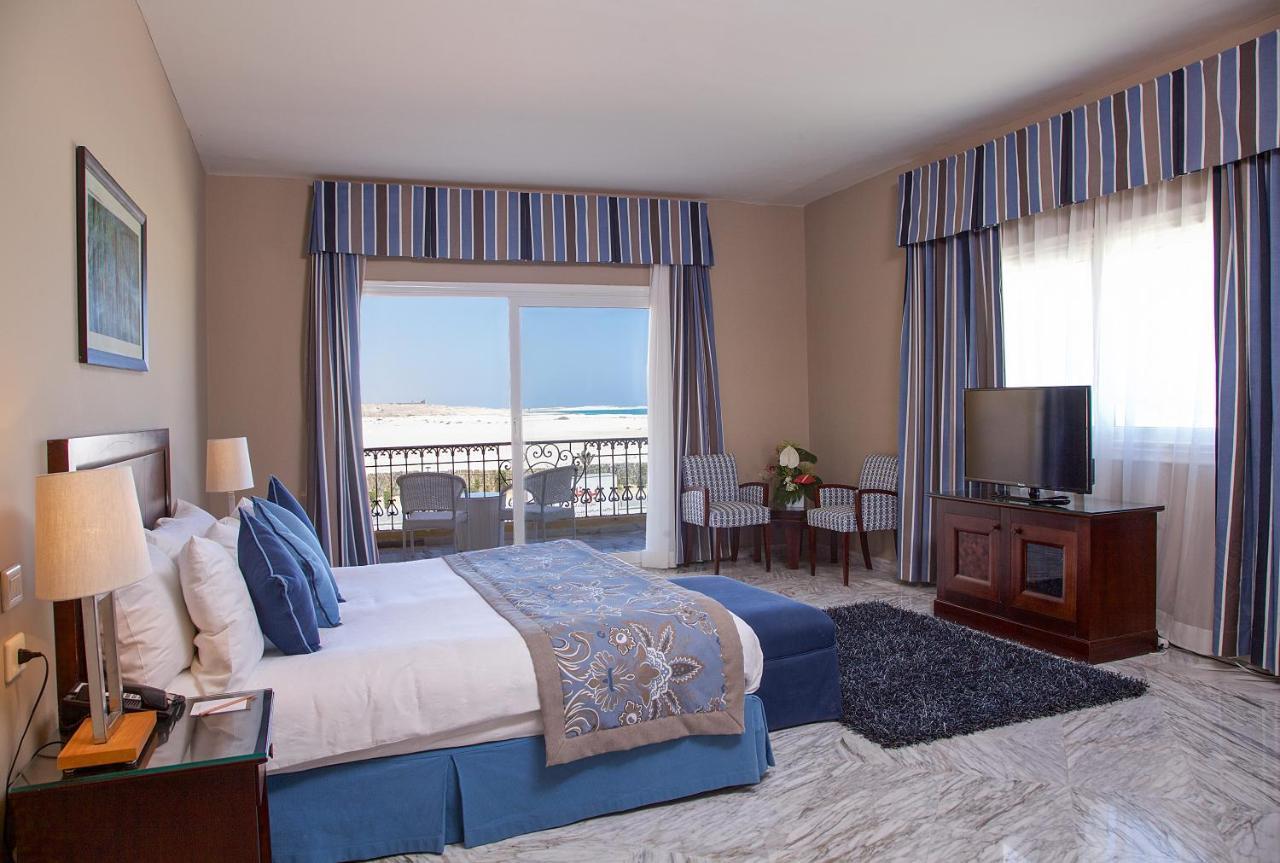 Rixos Alamein - Full Board Plus El Alamein Buitenkant foto A bedroom at the Hilton Sharm El Sheikh